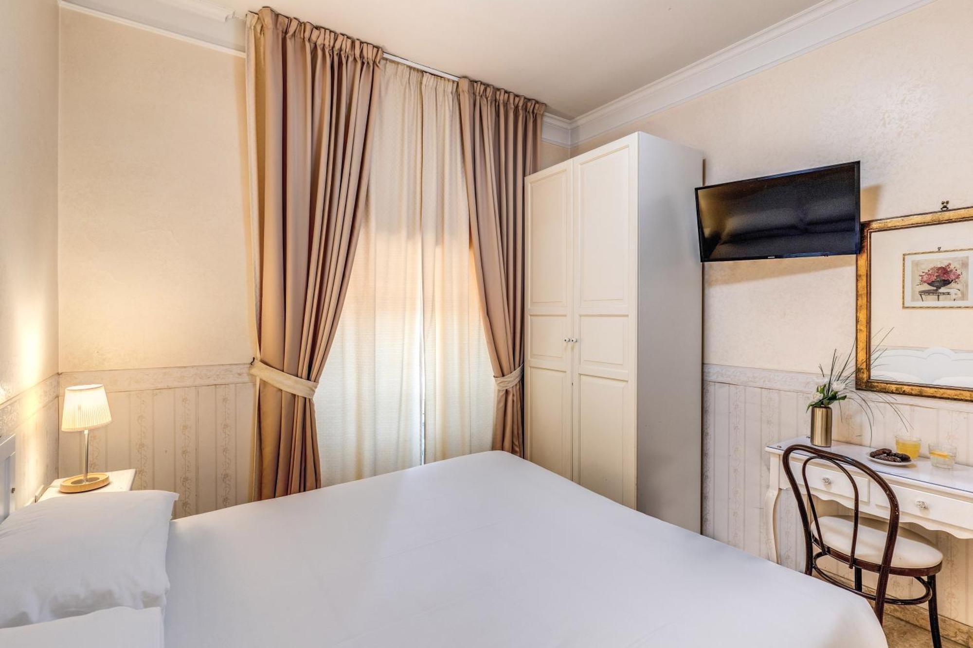Hotel Orazia Róma Kültér fotó